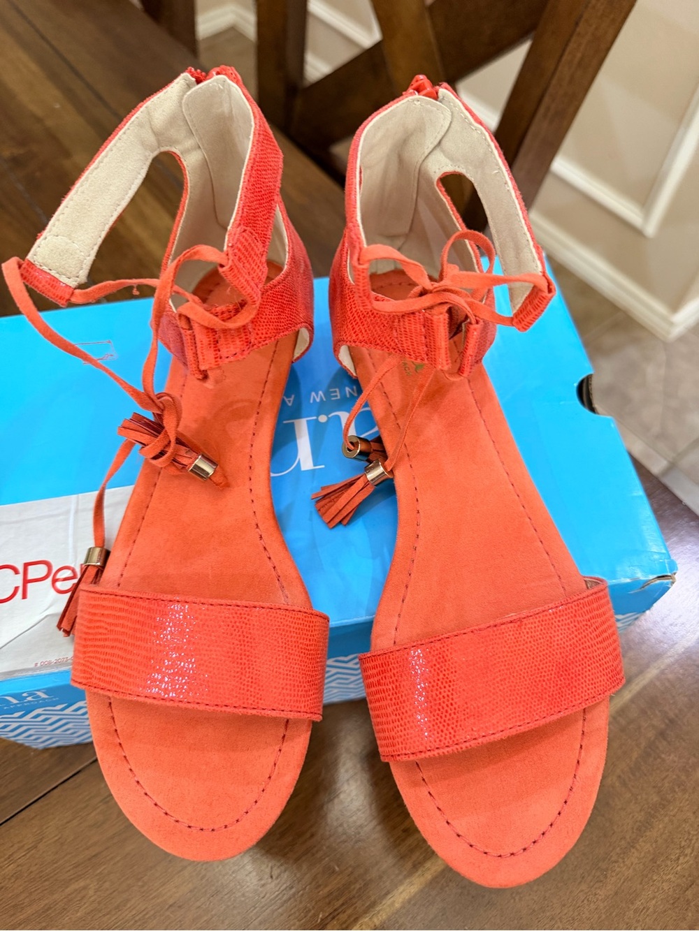 NIB a.n.a A New Approach Ana Dillon Dark Coral Gladiator Wedge Sandals Size 7 M